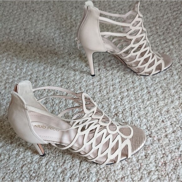 Klub Nico beige laser-cut leather sandal size 9.5M - Picture 4 of 14